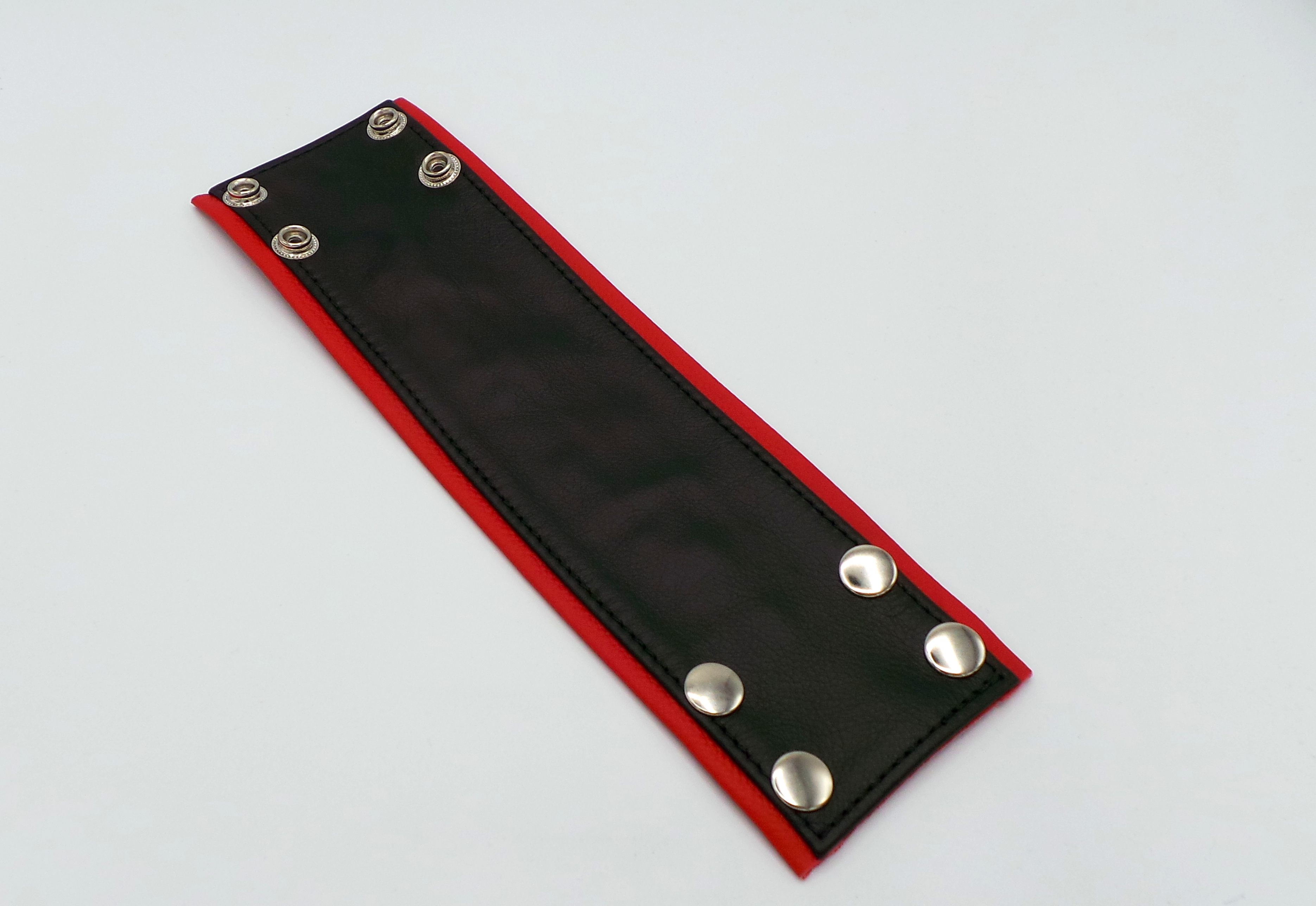Armband mit Geldfach