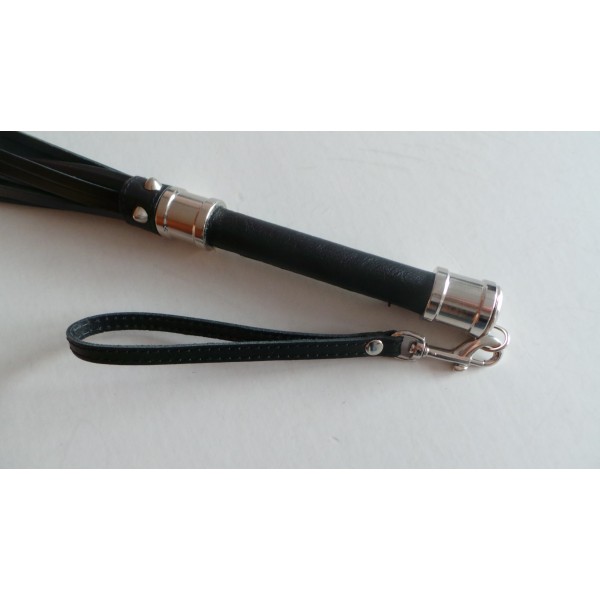 Leder Peitsche mit Metallaccessoires