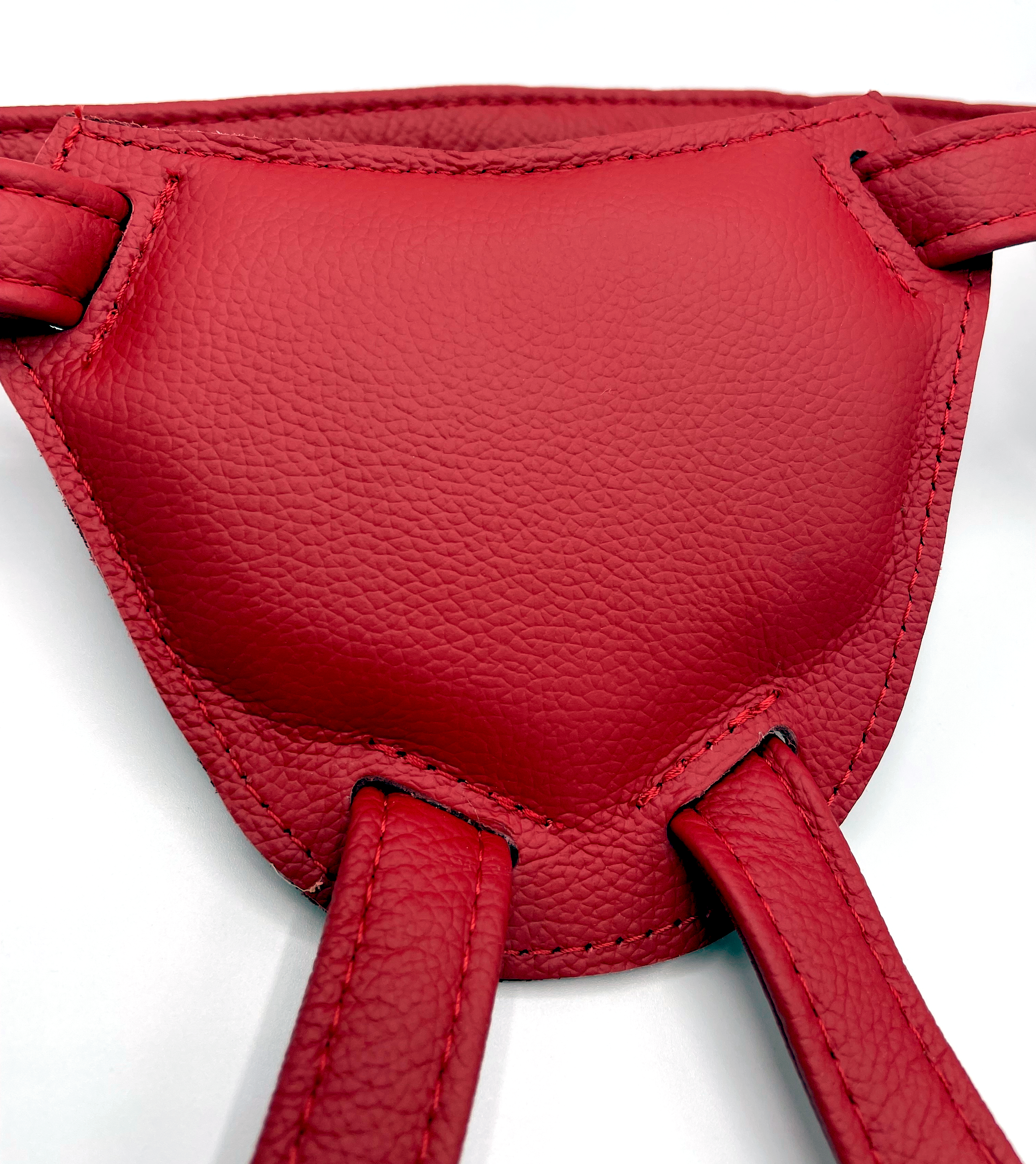 Dildo-Harness Strap on rot, Bauchplatte innen gepolstert