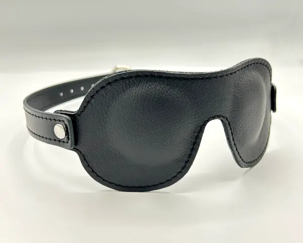 BDSM Blindfold aus schwarzem Rindsleder mit gewölbter Polsterung und verstellbarem Band